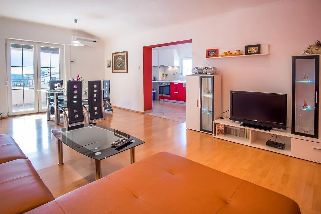 Apartments Jenny Pinezici  Croatia